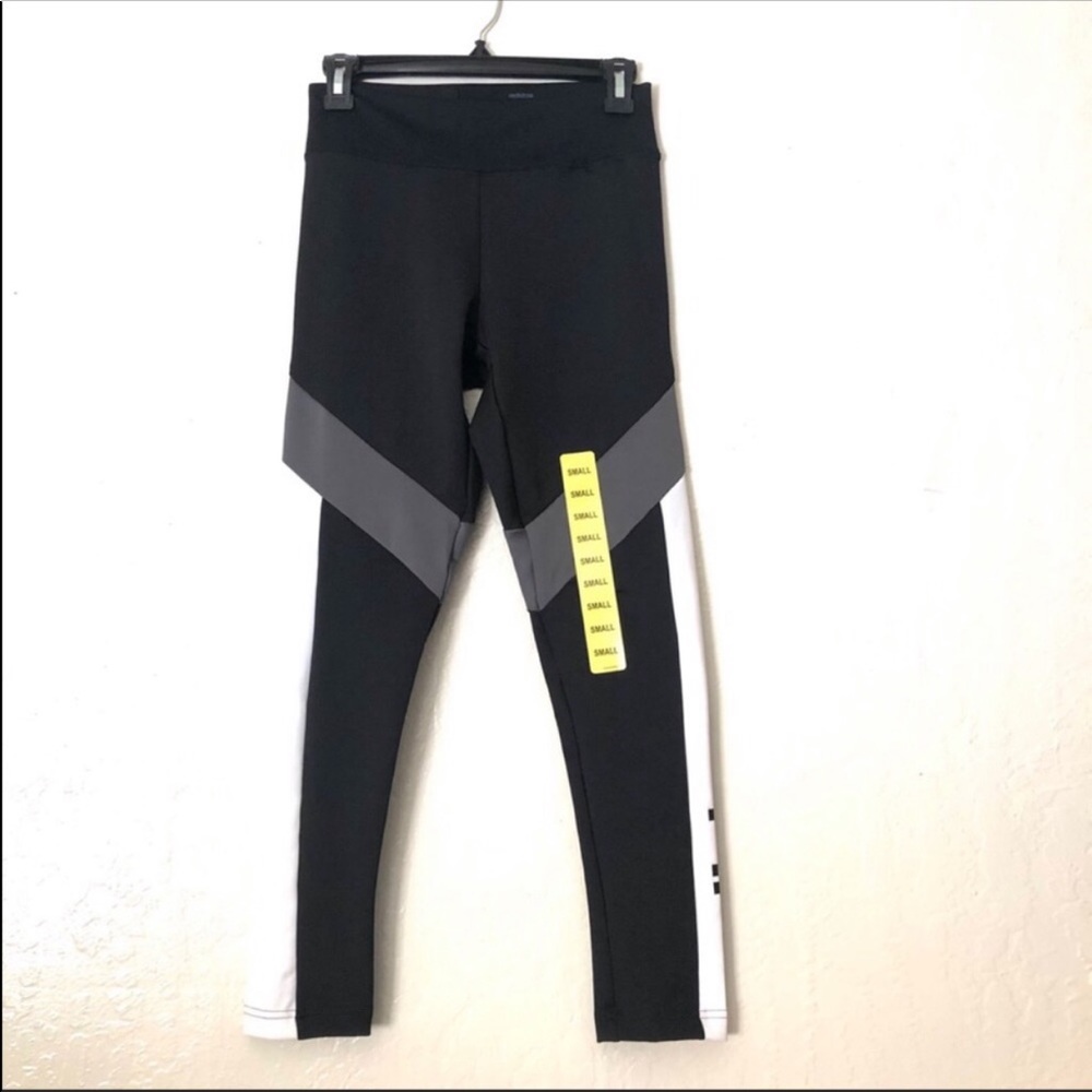 NEW Adidas Designed to Move 7/8 Tights in Black and White size Small